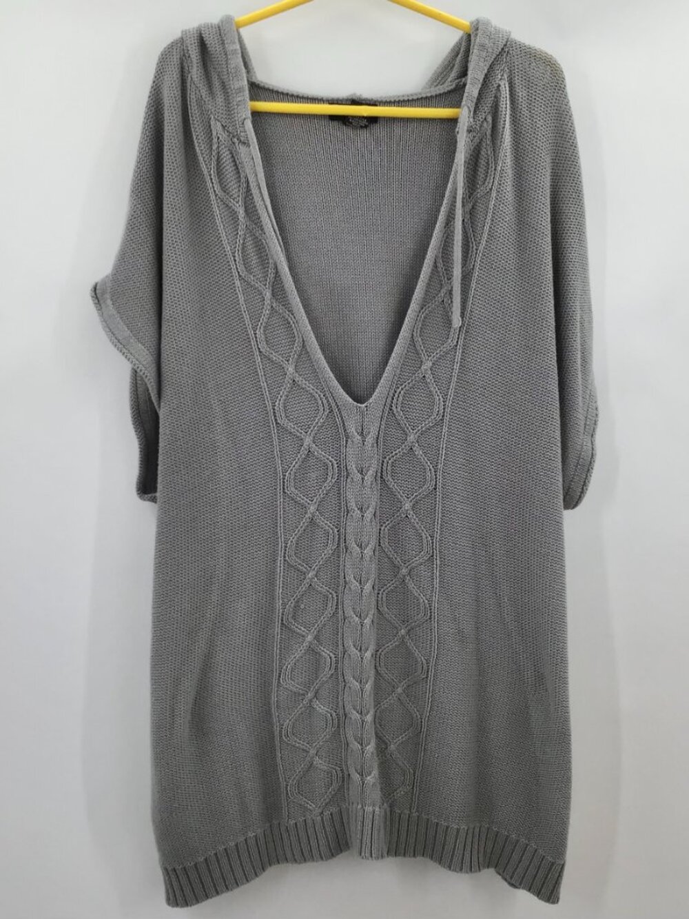 2 V-Neck 3X Tunic Length Sweaters 26/28 Red Gray Cardigan Lagenlook Office Layer - Picture 2 of 13